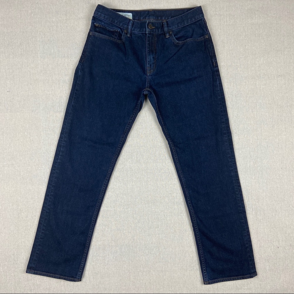 Men’s Banana Republic straight fit jean in size 32